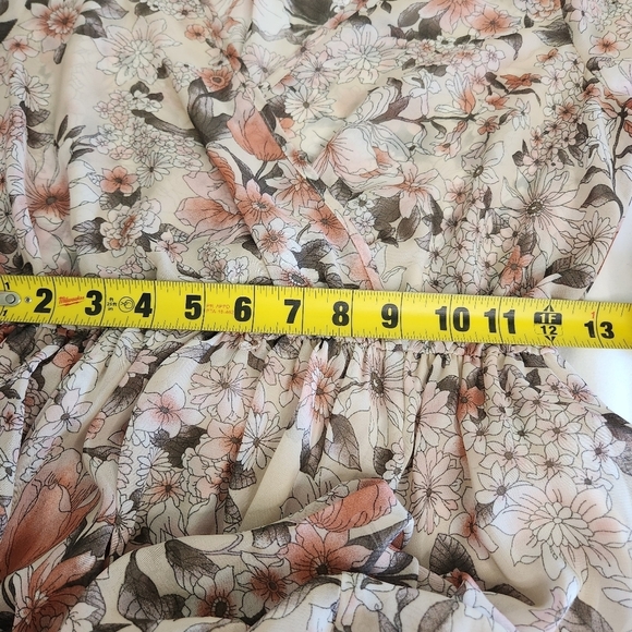 En Focus Petite Floral Wrap Dress Size 4P. Cottage Core, Romantic - Picture 10 of 13